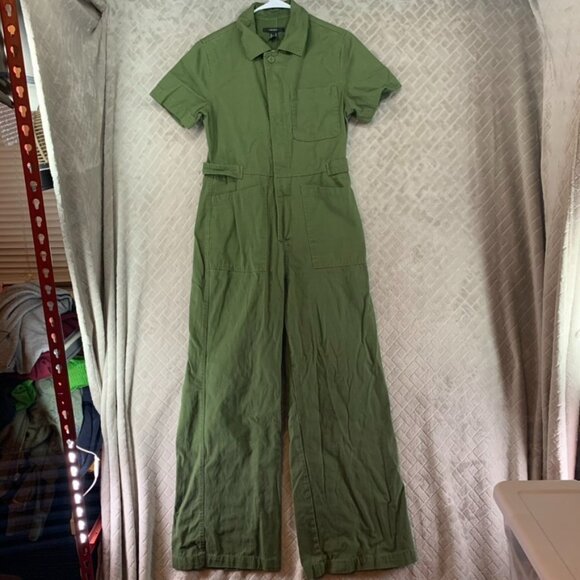 Forever 21 Pants - Forever 21 Jumpsuit Womens Medium Army Green Short Sleeve Wide Leg